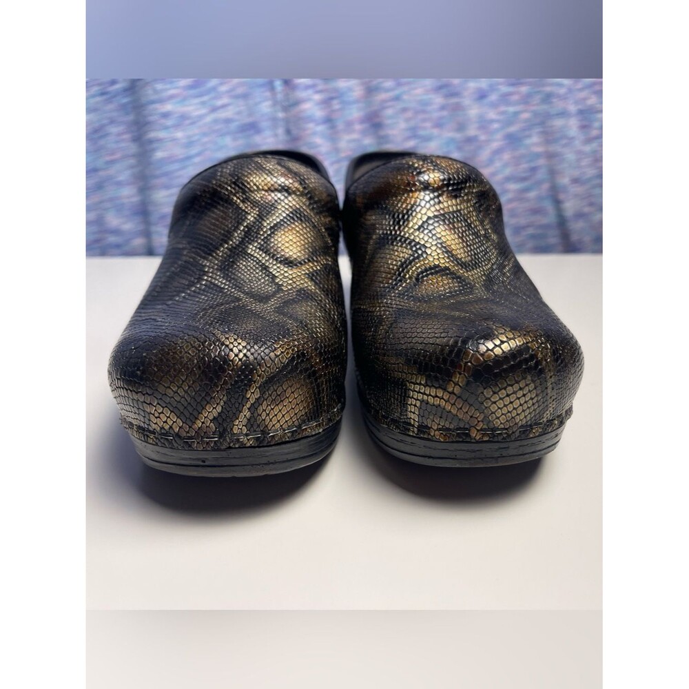 Dansko Python Print Clogs Size 8.5-9 - Picture 2 of 10